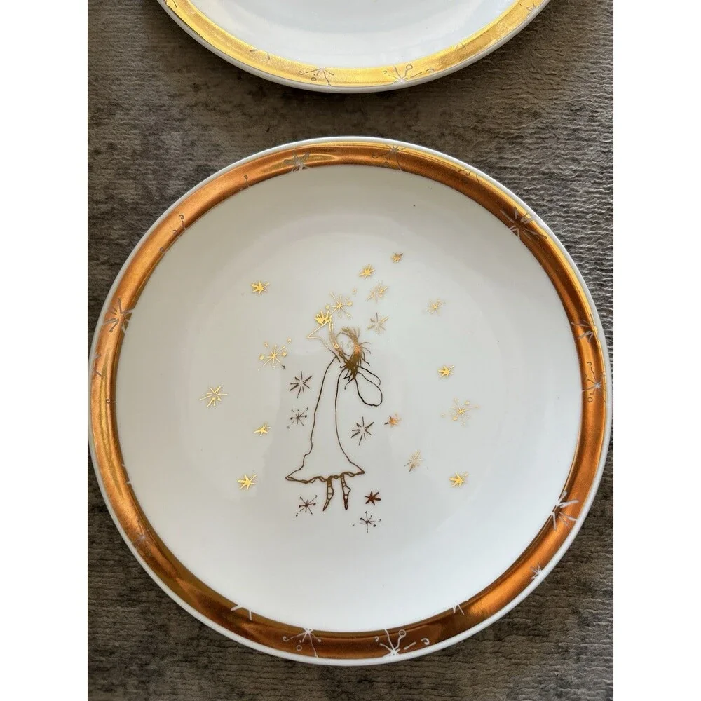 Crabtree & Evelyn Set Of 2 Salad/Luncheon Plates Gold Angel Pair